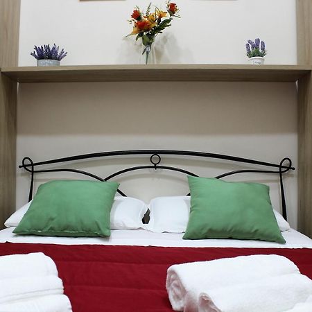 Bed and Breakfast Essenza Di Napoli Екстер'єр фото