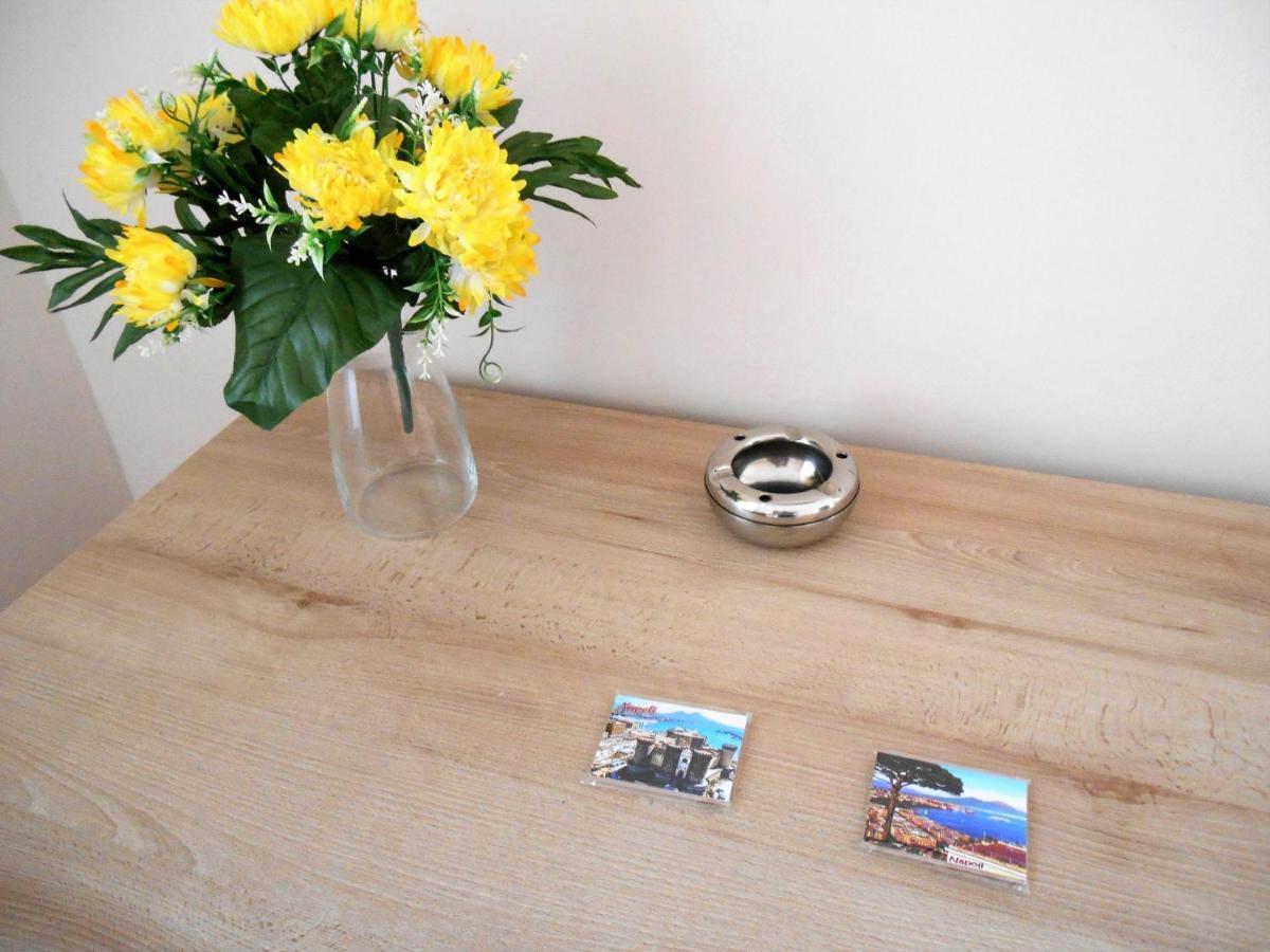Bed and Breakfast Essenza Di Napoli Екстер'єр фото