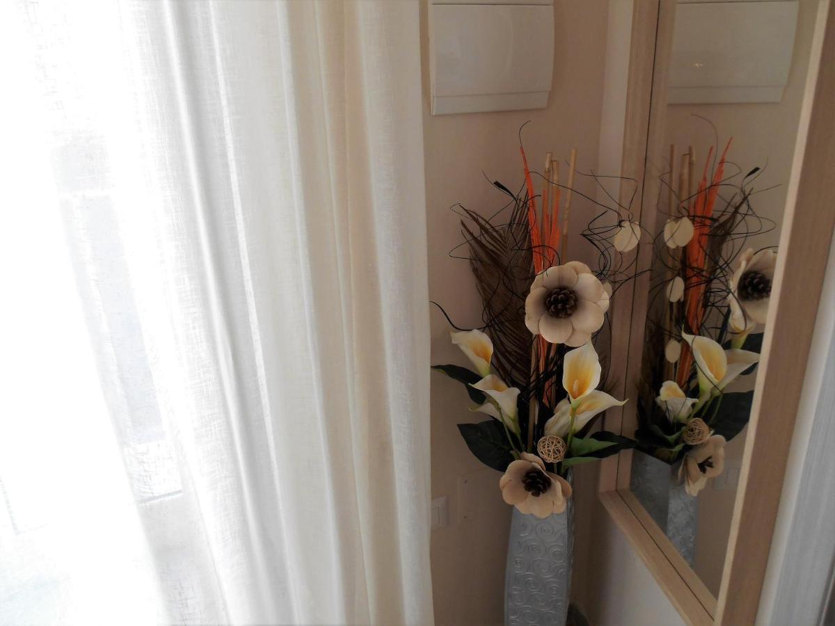 Bed and Breakfast Essenza Di Napoli Екстер'єр фото