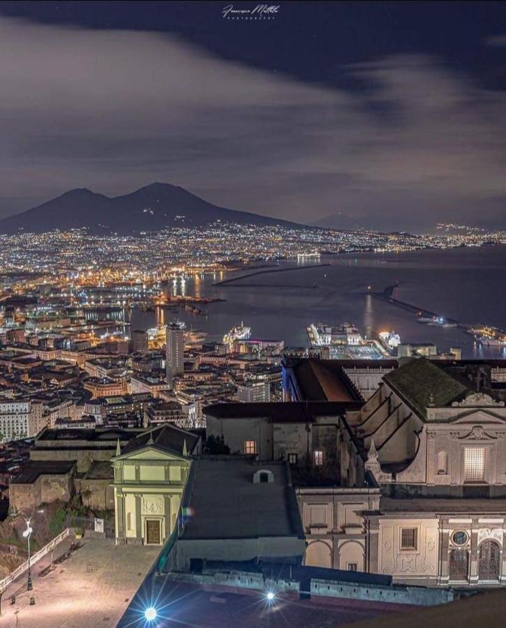 Bed and Breakfast Essenza Di Napoli Екстер'єр фото